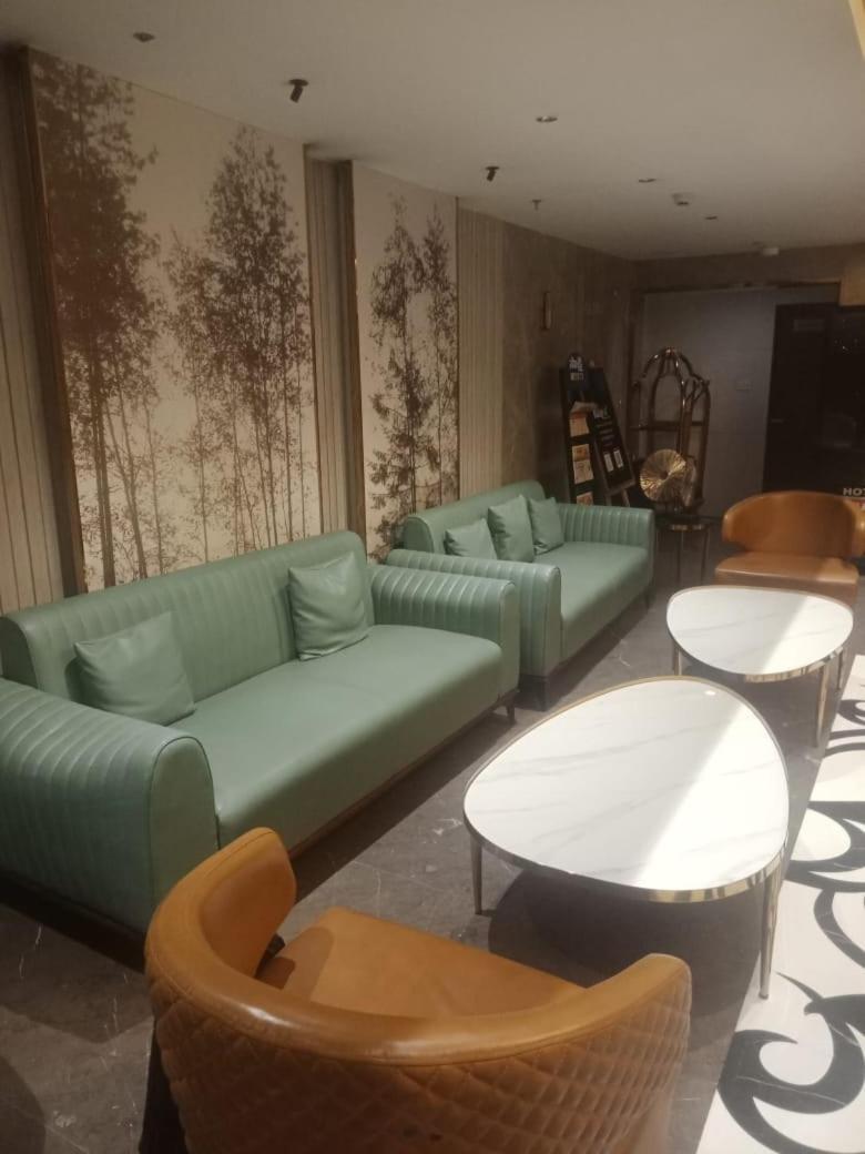 Blossom Rooms Hotel Vashishtha - Free Lunch Or Dinner- Free Breakfast Hyderabad Luaran gambar