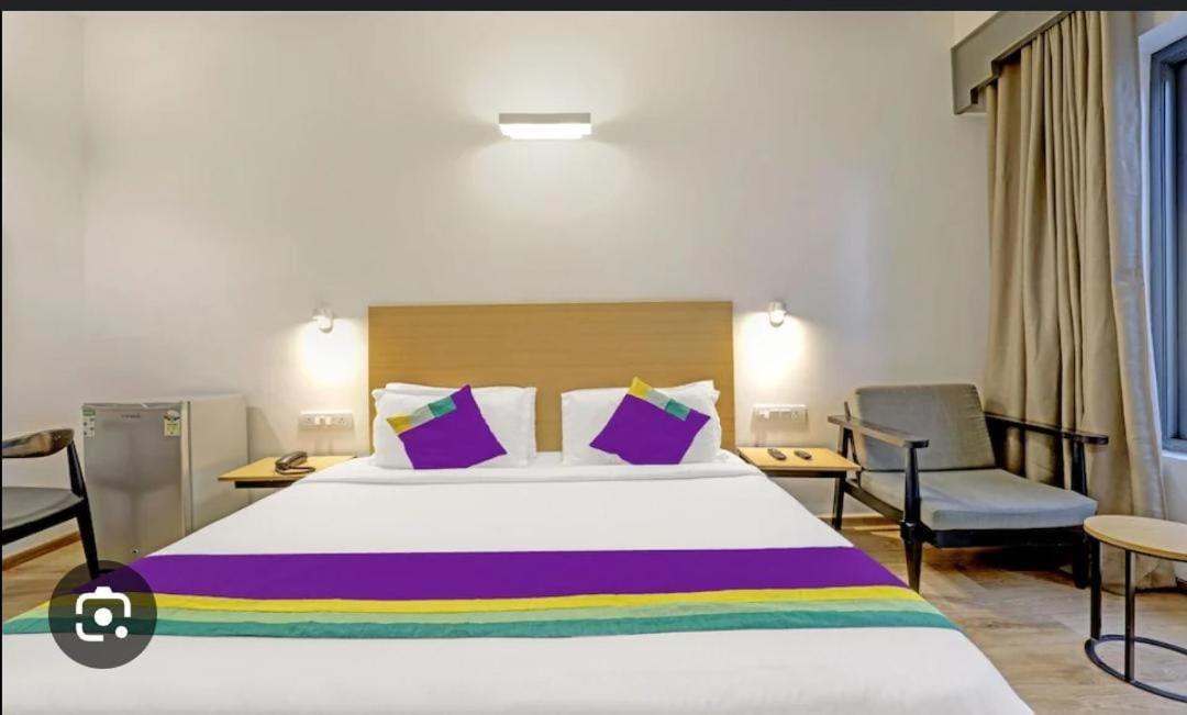 Blossom Rooms Hotel Vashishtha - Free Lunch Or Dinner- Free Breakfast Hyderabad Luaran gambar