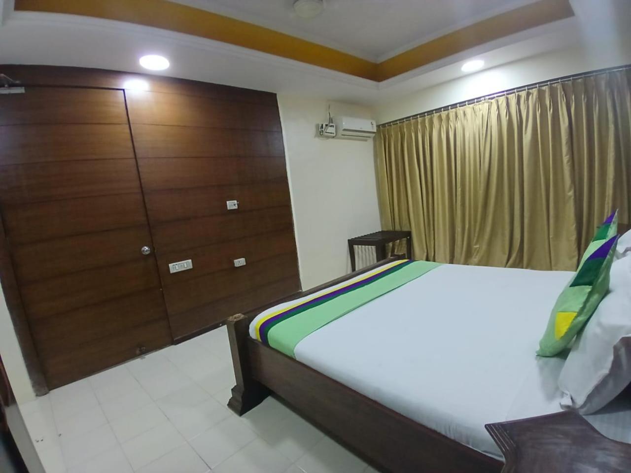 Blossom Rooms Hotel Vashishtha - Free Lunch Or Dinner- Free Breakfast Hyderabad Luaran gambar