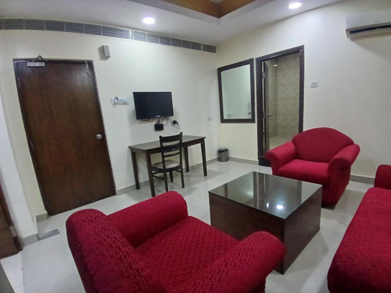Blossom Rooms Hotel Vashishtha - Free Lunch Or Dinner- Free Breakfast Hyderabad Luaran gambar